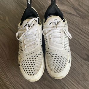 AIR MAX 270 - Size 8.5 Good Condition - Need cleaning! WORN